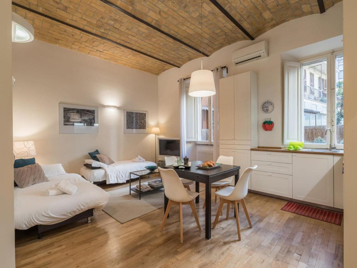 The Best Rent - Elegant Flat Near Colosseum Rzym Zewnętrze zdjęcie